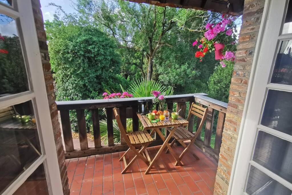 Gite Le Balcon Flaubert Forges-les-Eaux Kültér fotó