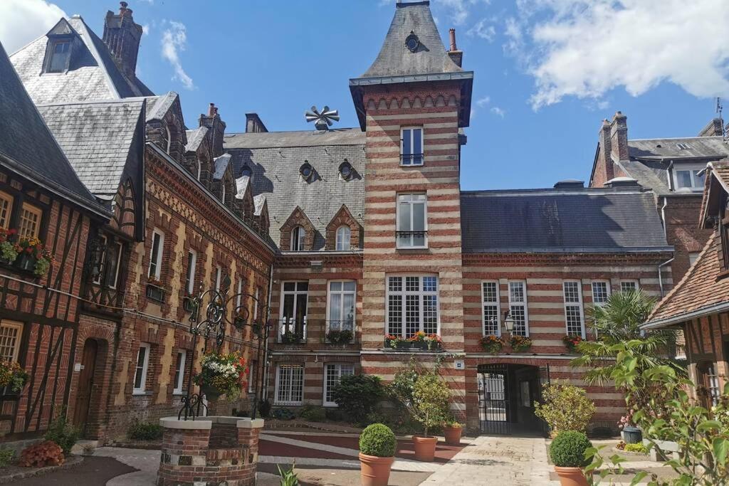 Gite Le Balcon Flaubert Forges-les-Eaux Kültér fotó