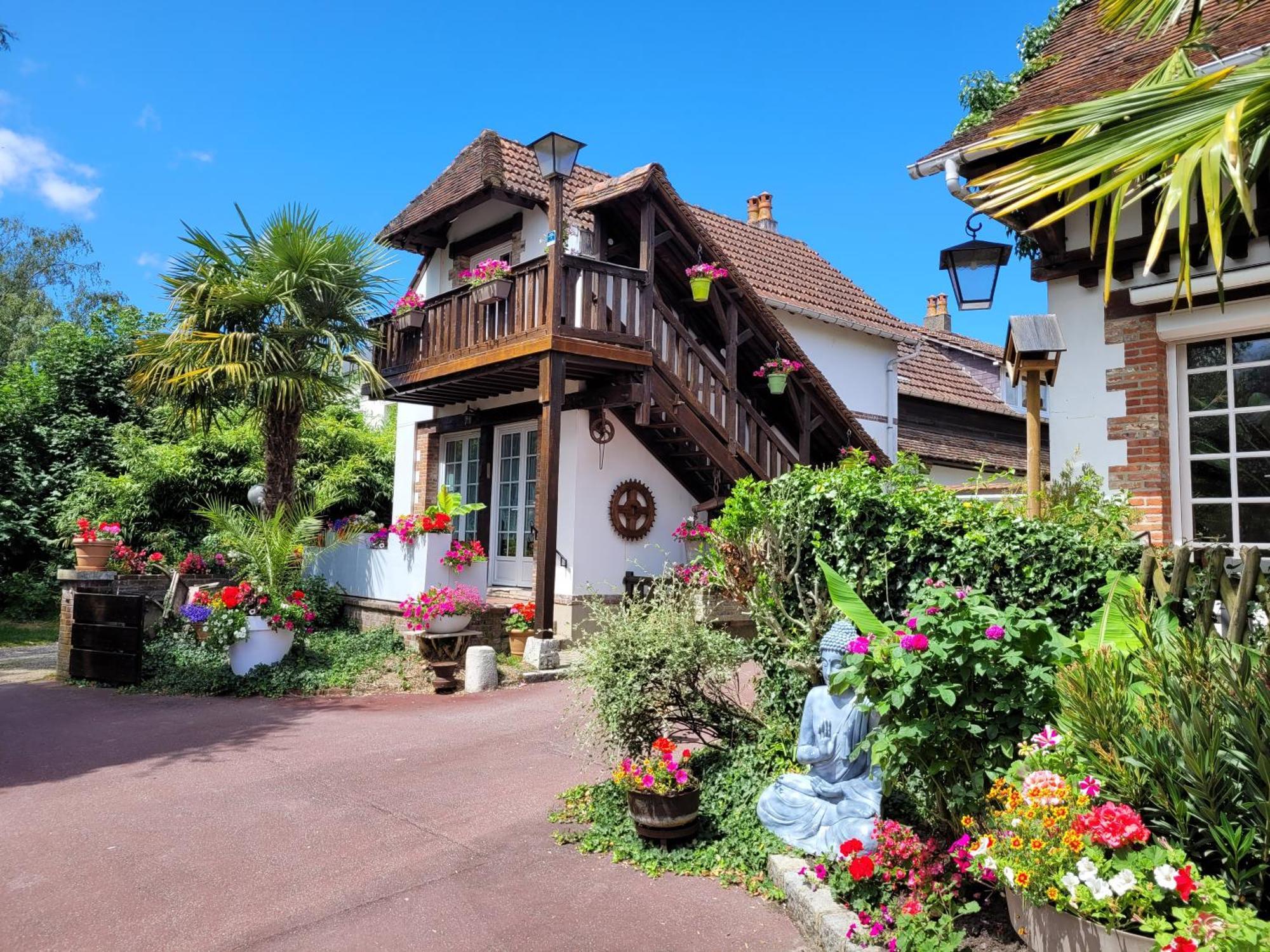 Gite Le Balcon Flaubert Forges-les-Eaux Kültér fotó